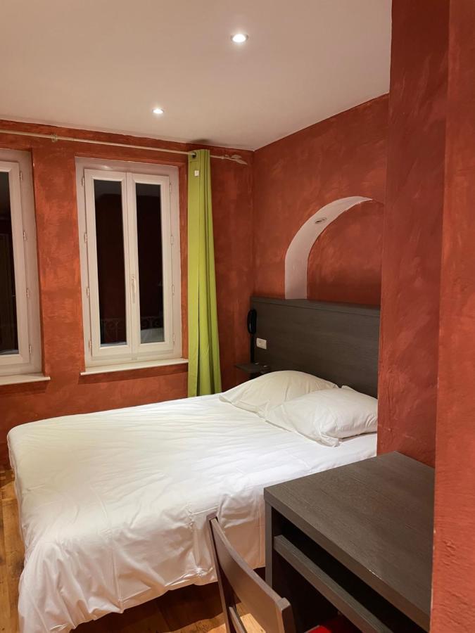 Logis Hotel Galland Lapalisse Exterior photo